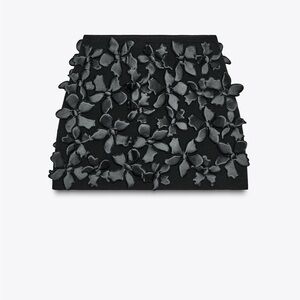 Zara Black Textured Floral Mini Skirt
